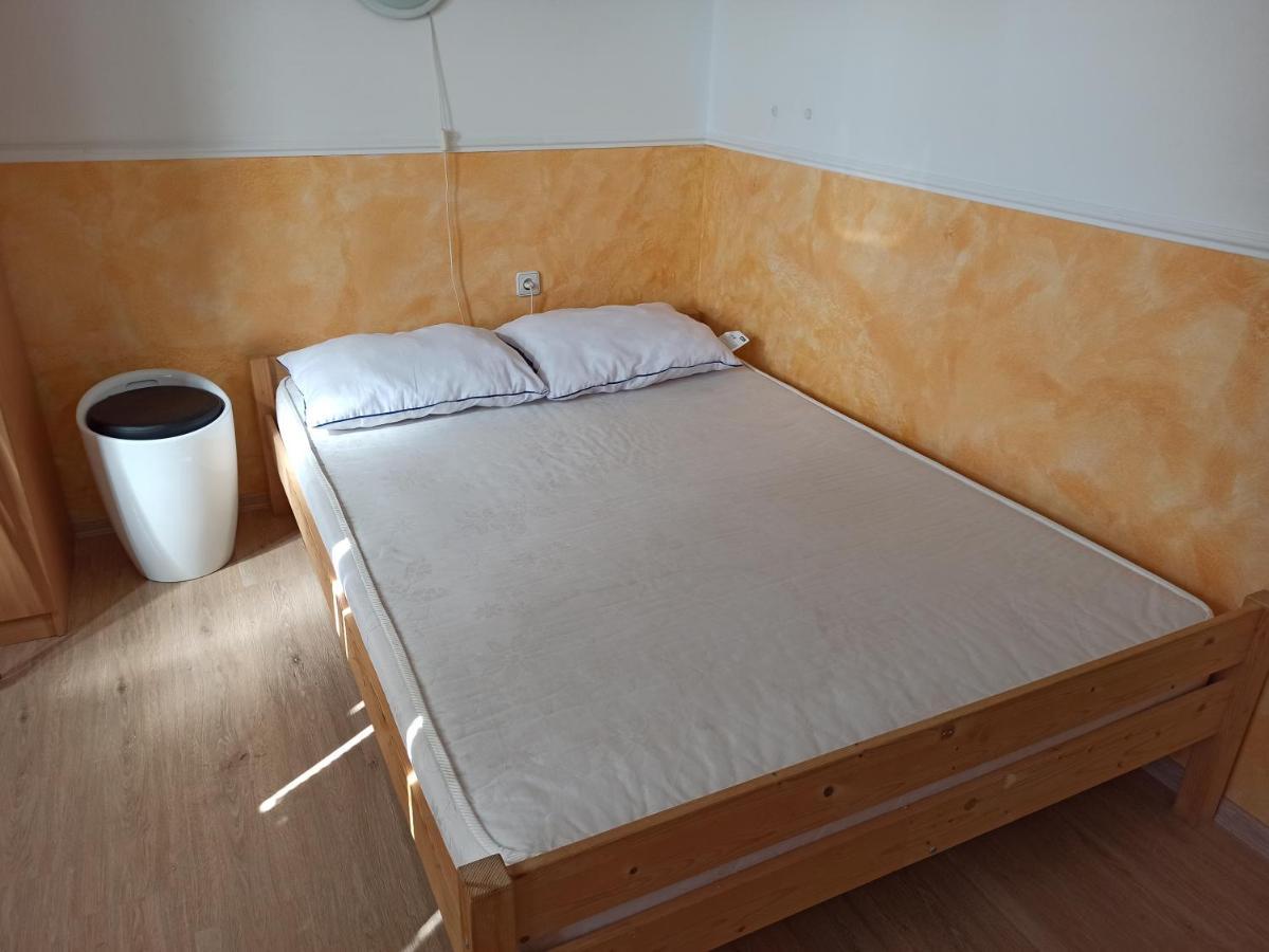 Aniko Apartmanhaz Balatonföldvár Exterior foto