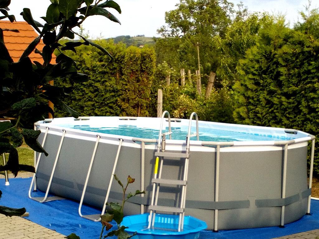 Aniko Apartmanhaz Balatonföldvár Exterior foto