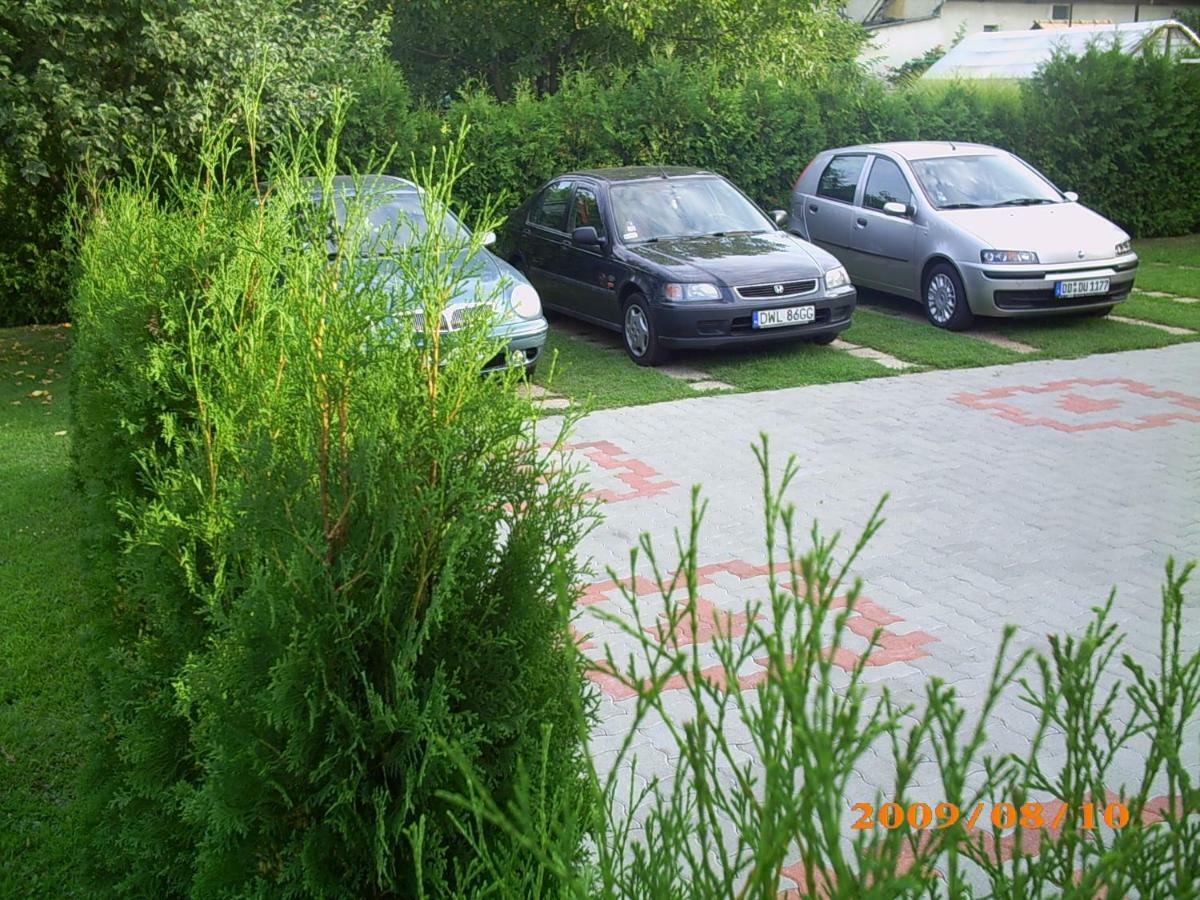 Aniko Apartmanhaz Balatonföldvár Exterior foto